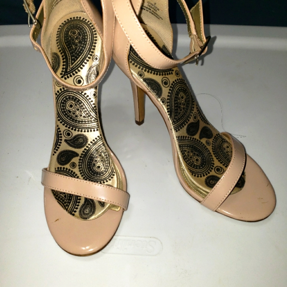 Womens heel